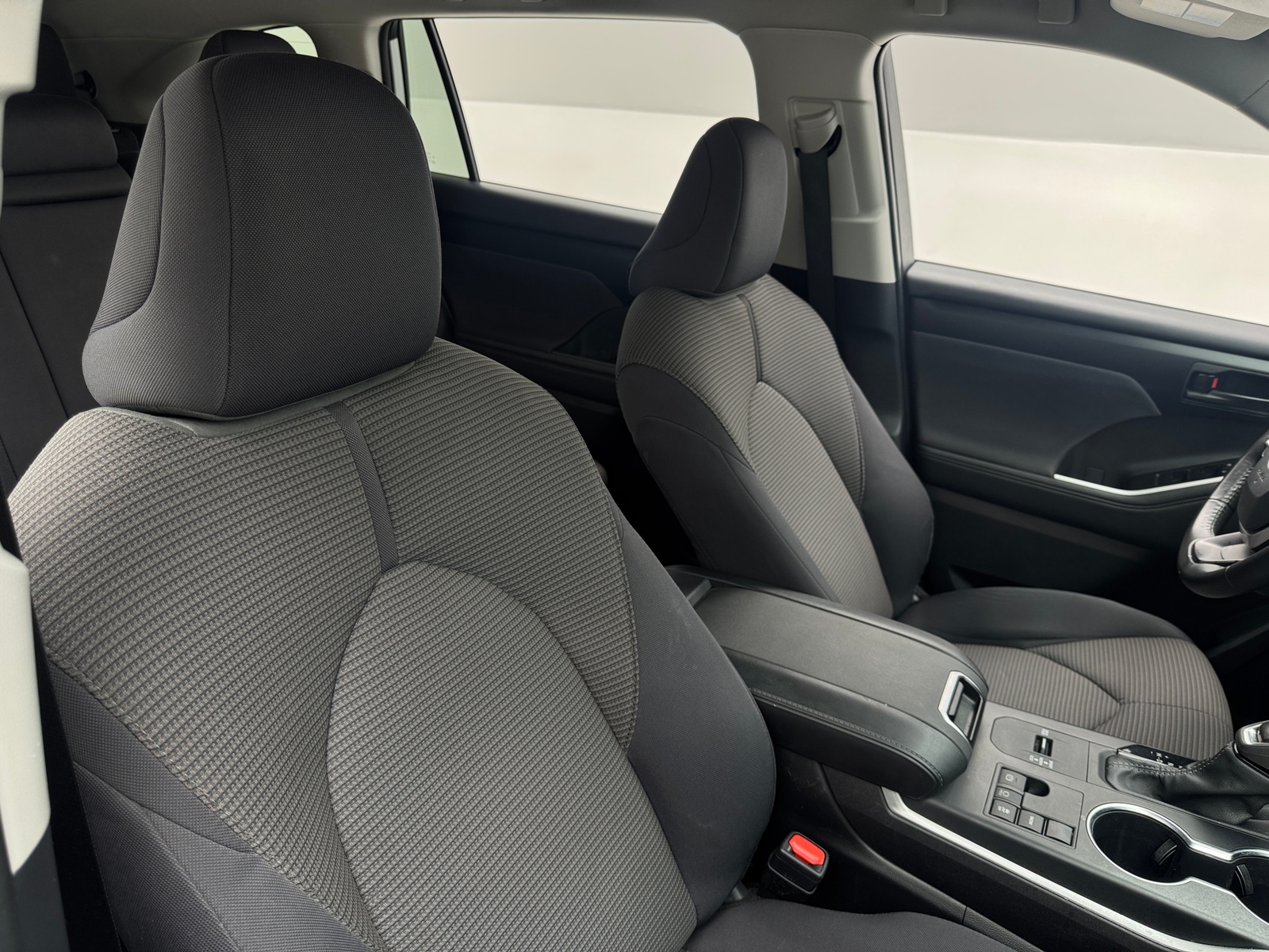 Thumbnail: 2025 Toyota Highlander - 2