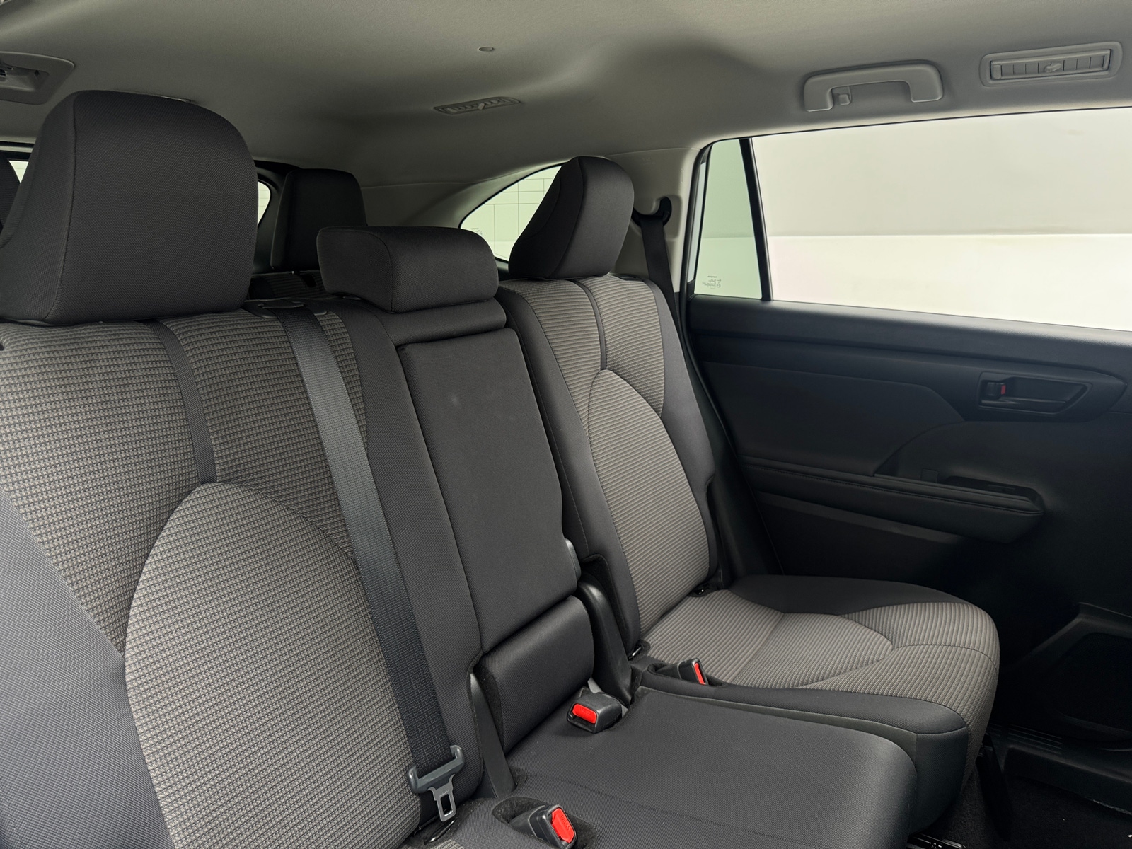 Thumbnail: 2025 Toyota Highlander - 6