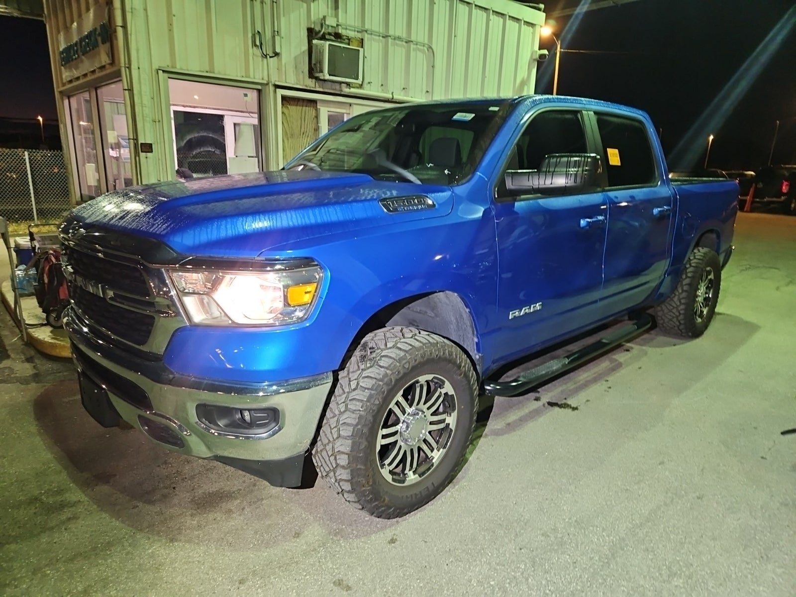 2022 Ram 1500 Big Horn 4x4 Crew Cab 5'7" Box