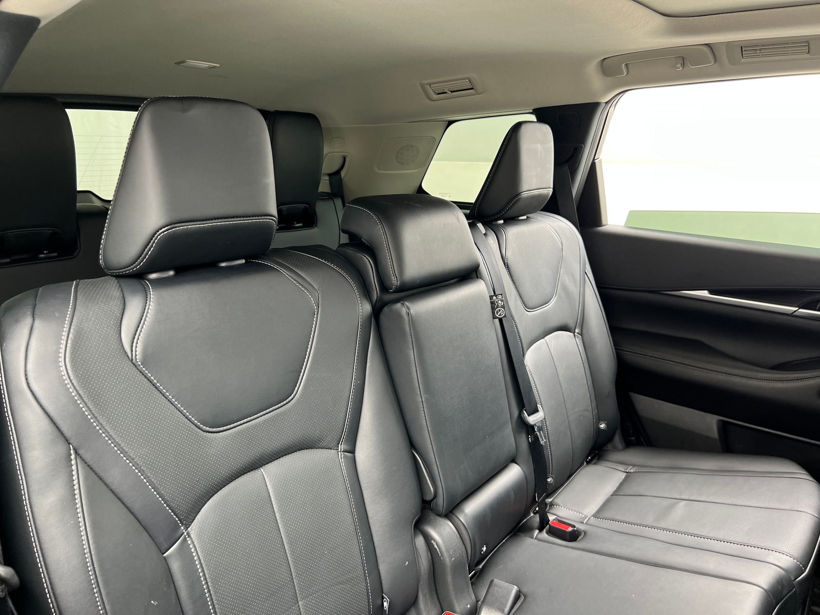 Thumbnail: 2024 INFINITI QX60 - 5