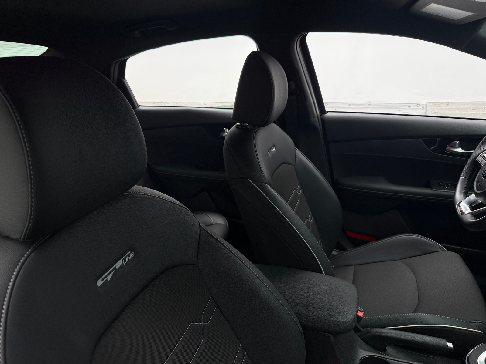 Thumbnail: 2021 Kia Forte - 2