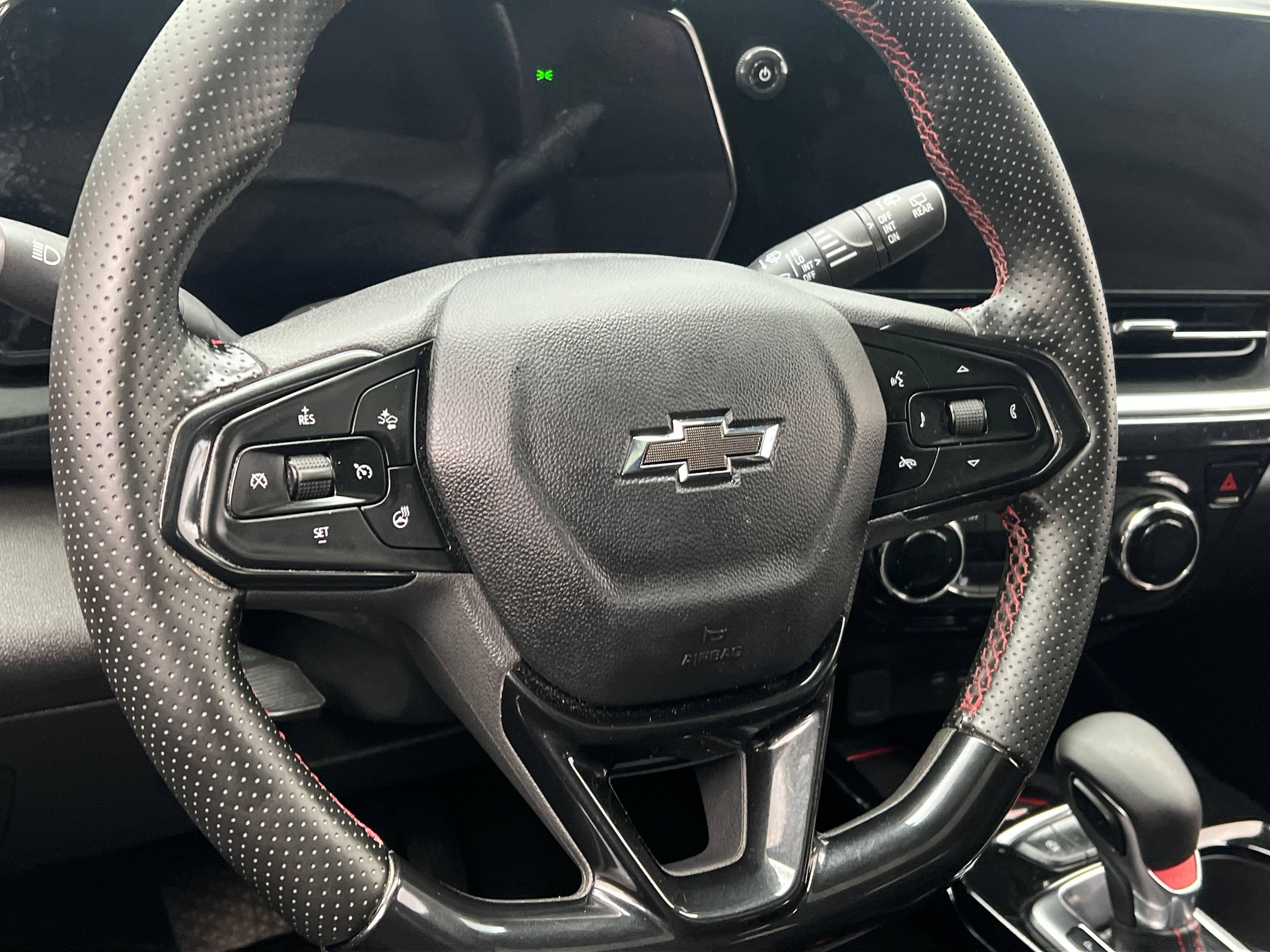 2025 Chevrolet Trax RS - Photo 8