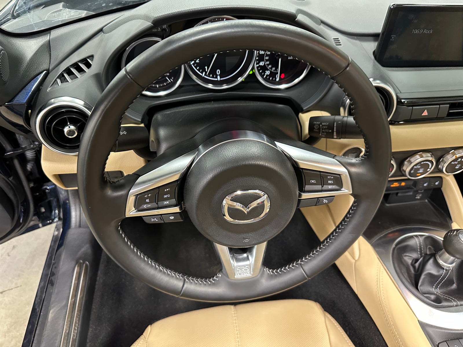 Thumbnail: 2025 Mazda MX-5 Miata - 4