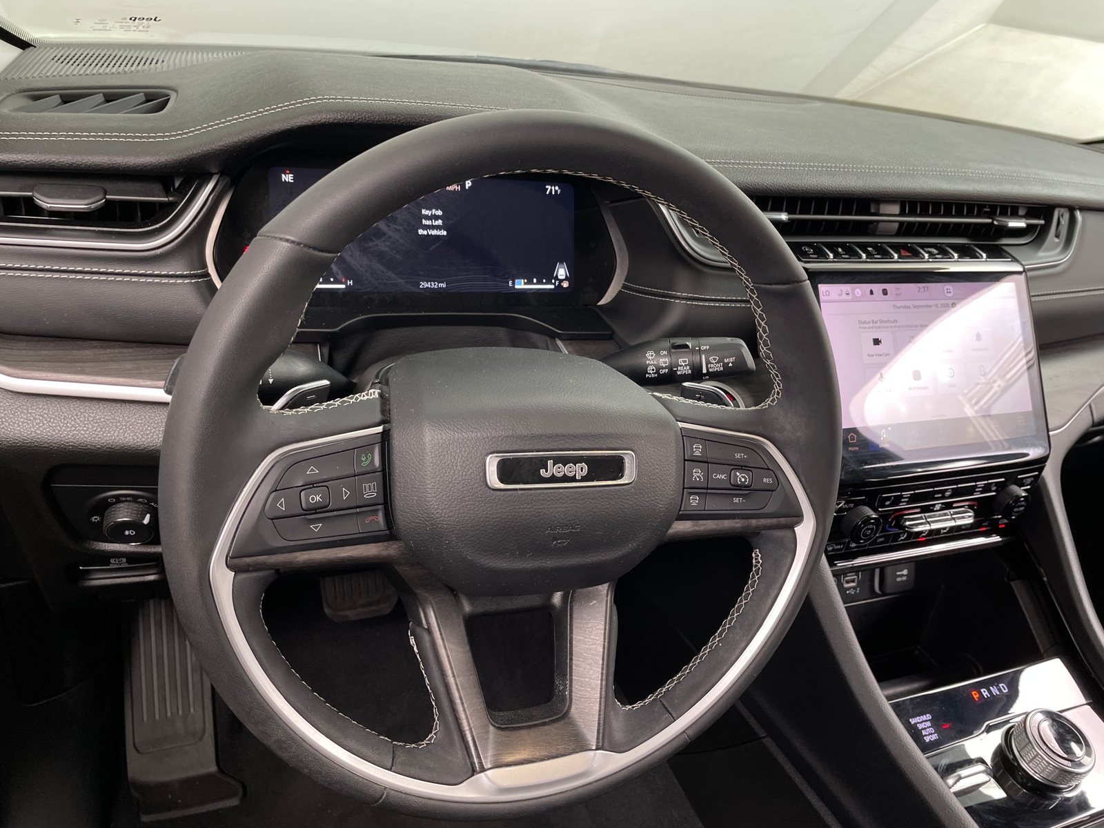 Thumbnail: 2023 Jeep Grand Cherokee - 4