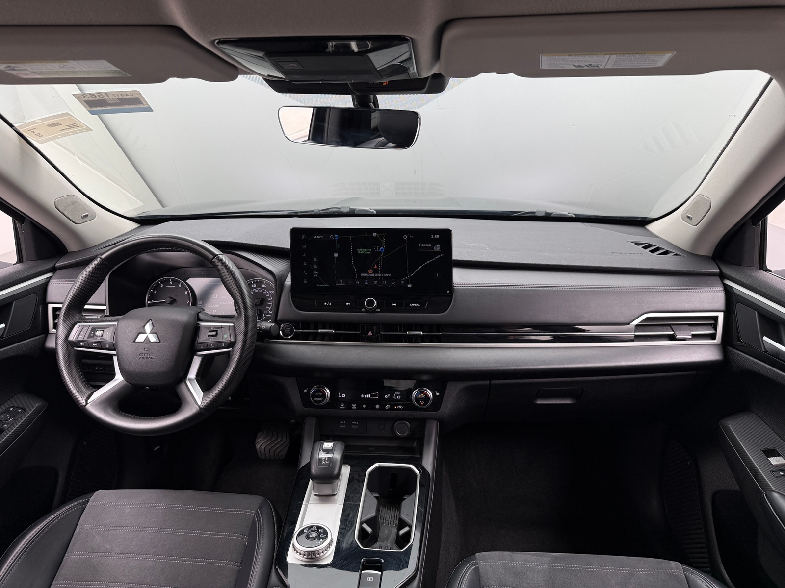 Thumbnail: 2025 Mitsubishi Outlander - 2