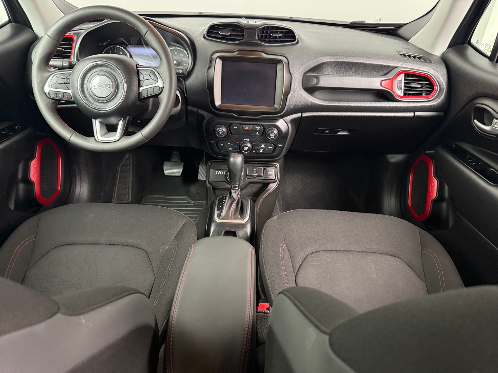 Thumbnail: 2023 Jeep Renegade - 3