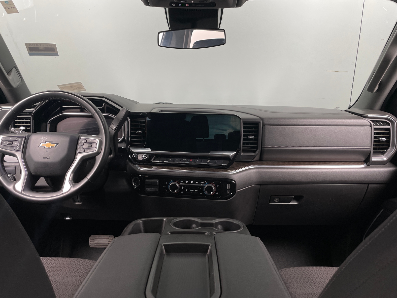 Thumbnail: 2025 Chevrolet Silverado 1500 - 3