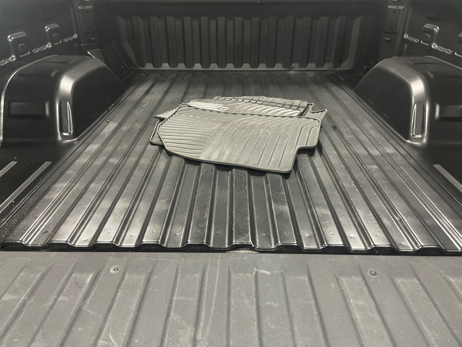 Thumbnail: 2025 Chevrolet Silverado 1500 - 7