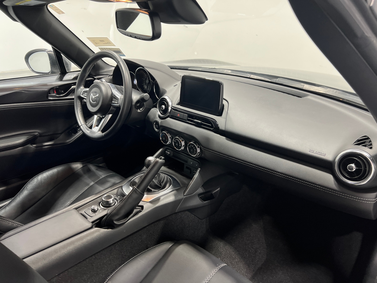 Thumbnail: 2021 Mazda MX-5 Miata - 2