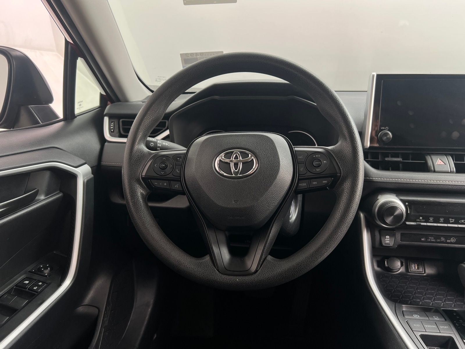 Thumbnail: 2025 Toyota RAV4 - 5