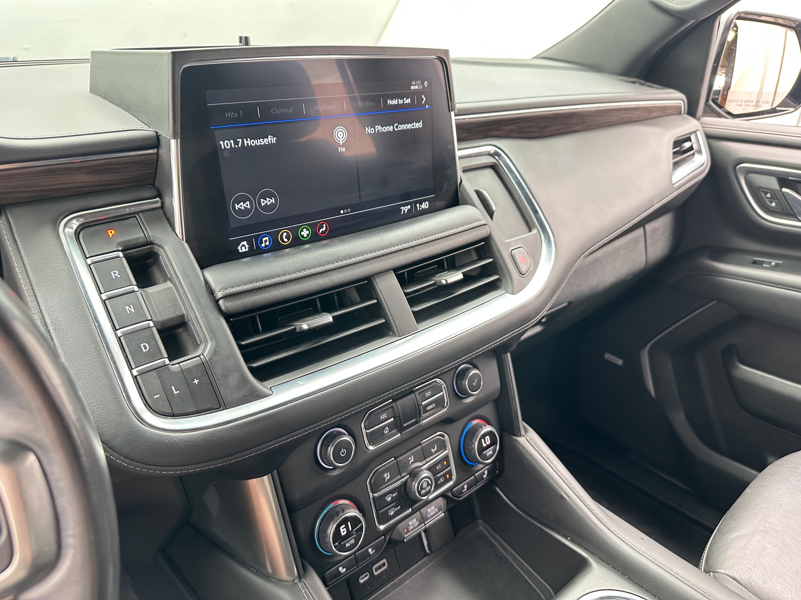Thumbnail: 2021 Chevrolet Suburban - 3