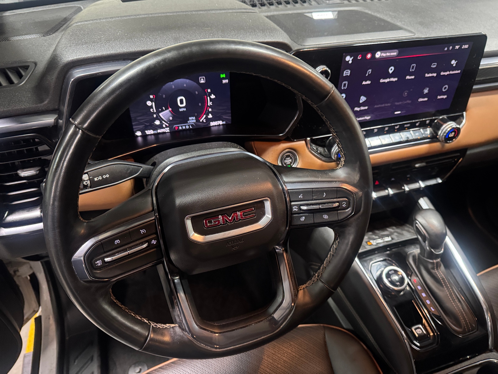 Thumbnail: 2023 GMC Canyon - 4