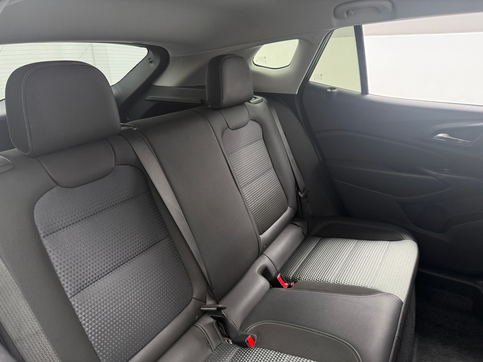 Thumbnail: 2025 Chevrolet Trax - 5