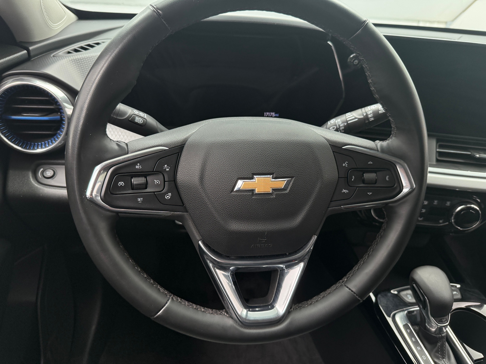 Thumbnail: 2025 Chevrolet Trax - 4