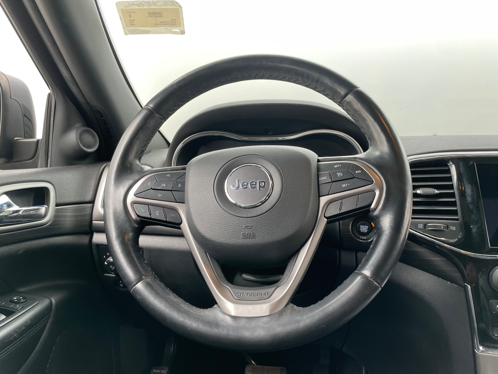 Thumbnail: 2020 Jeep Grand Cherokee - 4