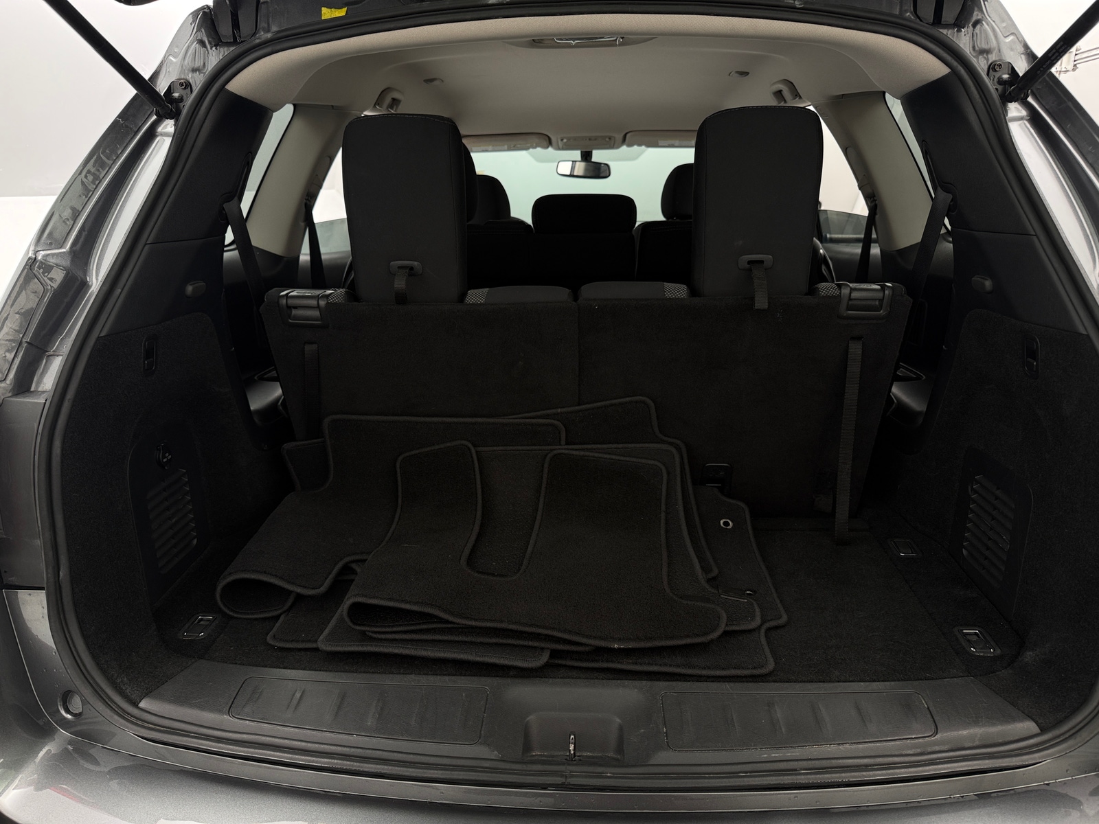 Thumbnail: 2019 Nissan Pathfinder - 7