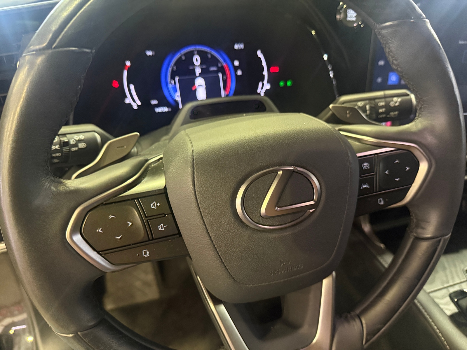 Thumbnail: 2023 Lexus RX - 4