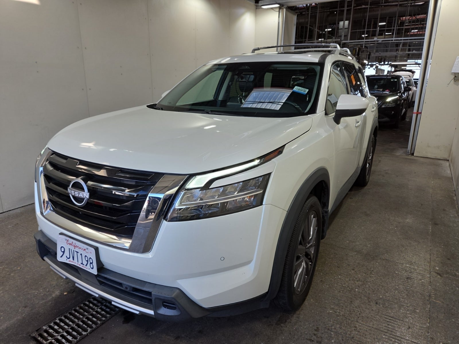 2024 Nissan Pathfinder SL