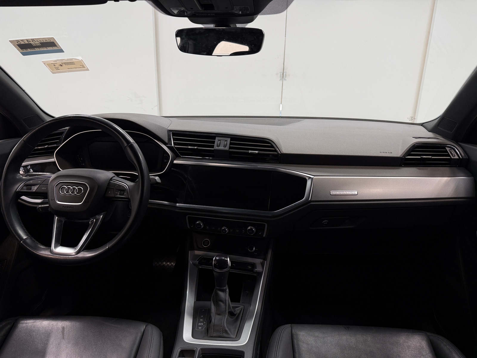 Thumbnail: 2023 Audi Q3 - 2