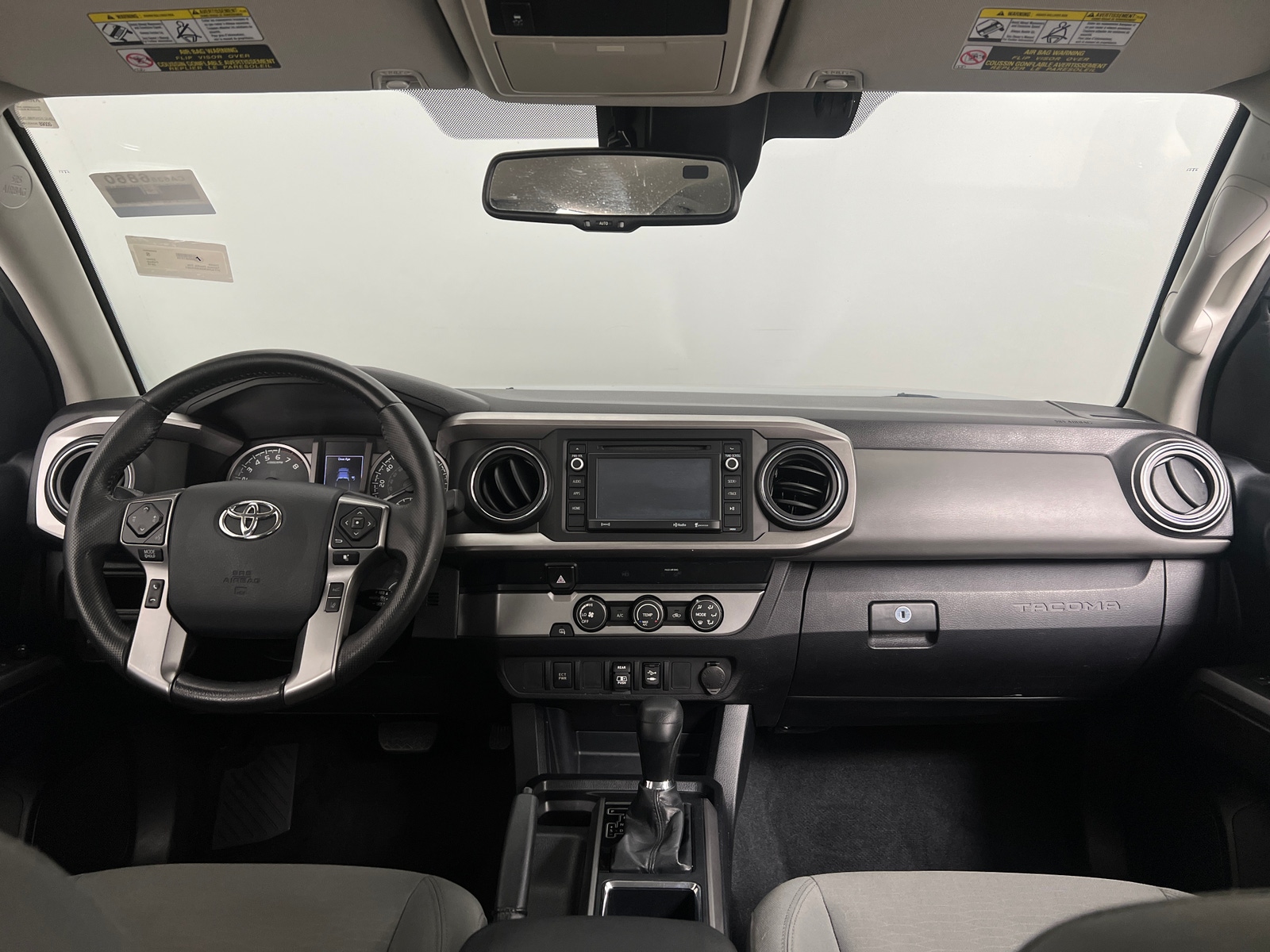 Thumbnail: 2019 Toyota Tacoma - 3
