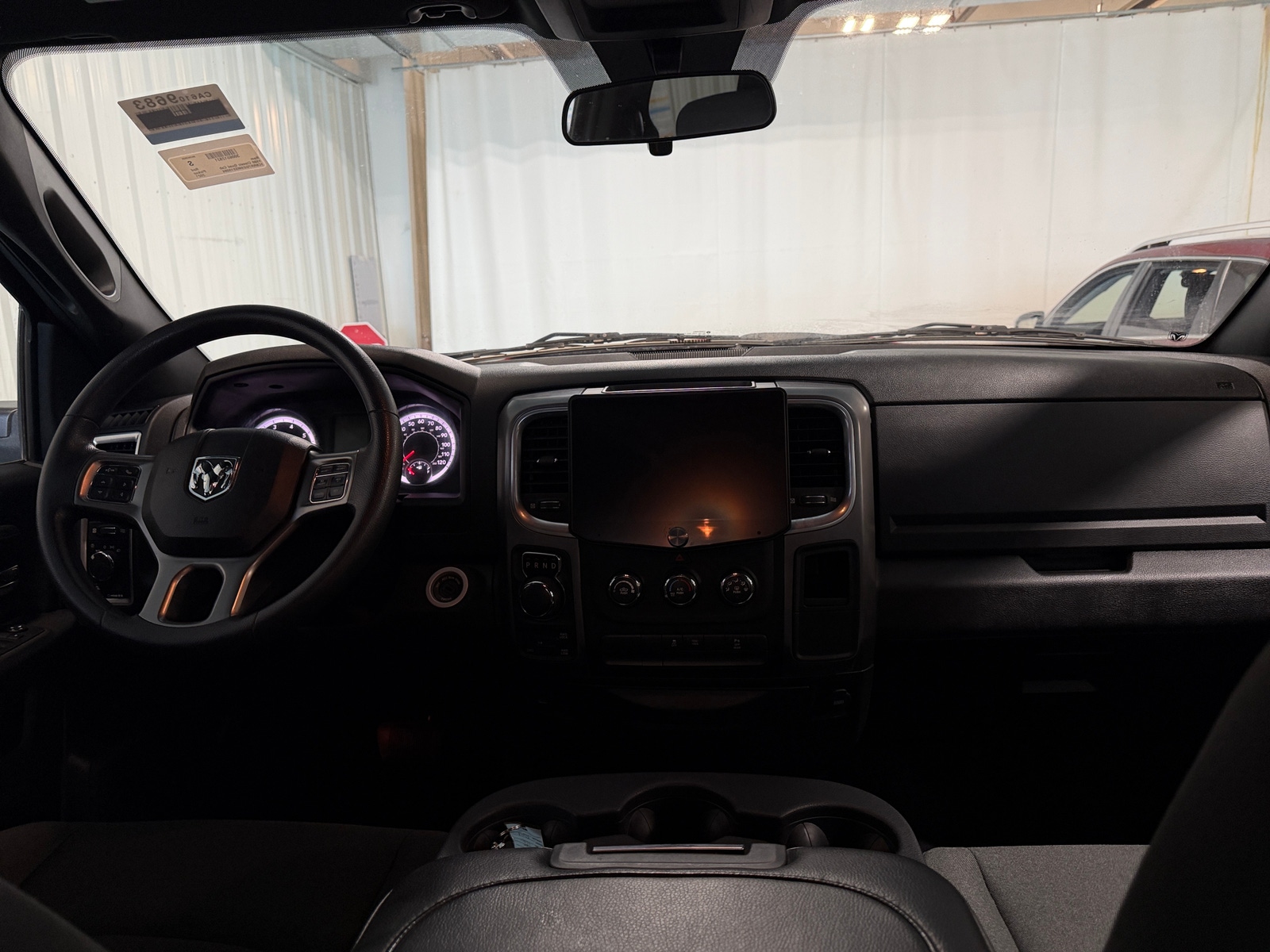 Thumbnail: 2021 RAM 1500 Classic - 3