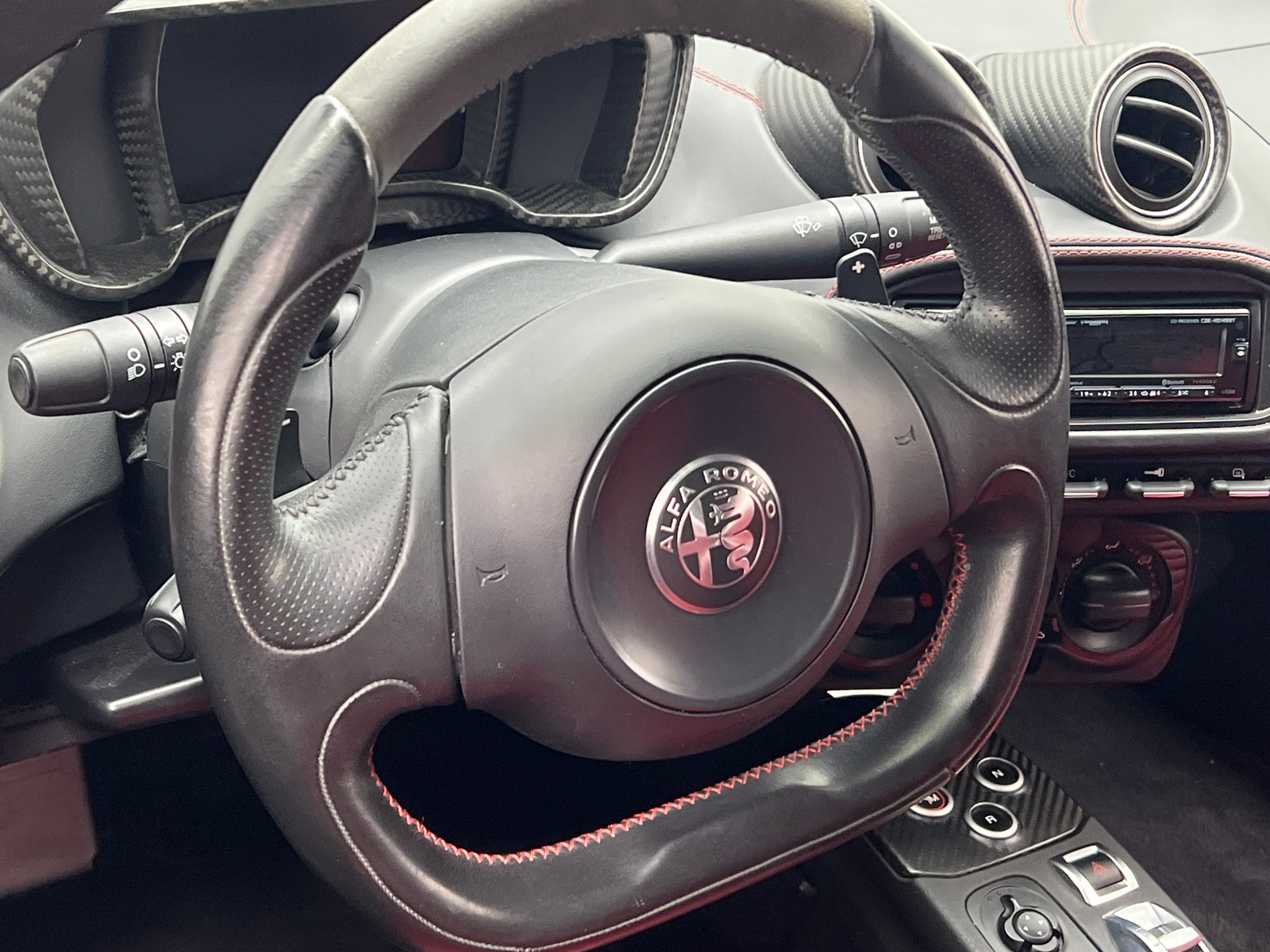 Thumbnail: 2017 Alfa Romeo 4C - 3