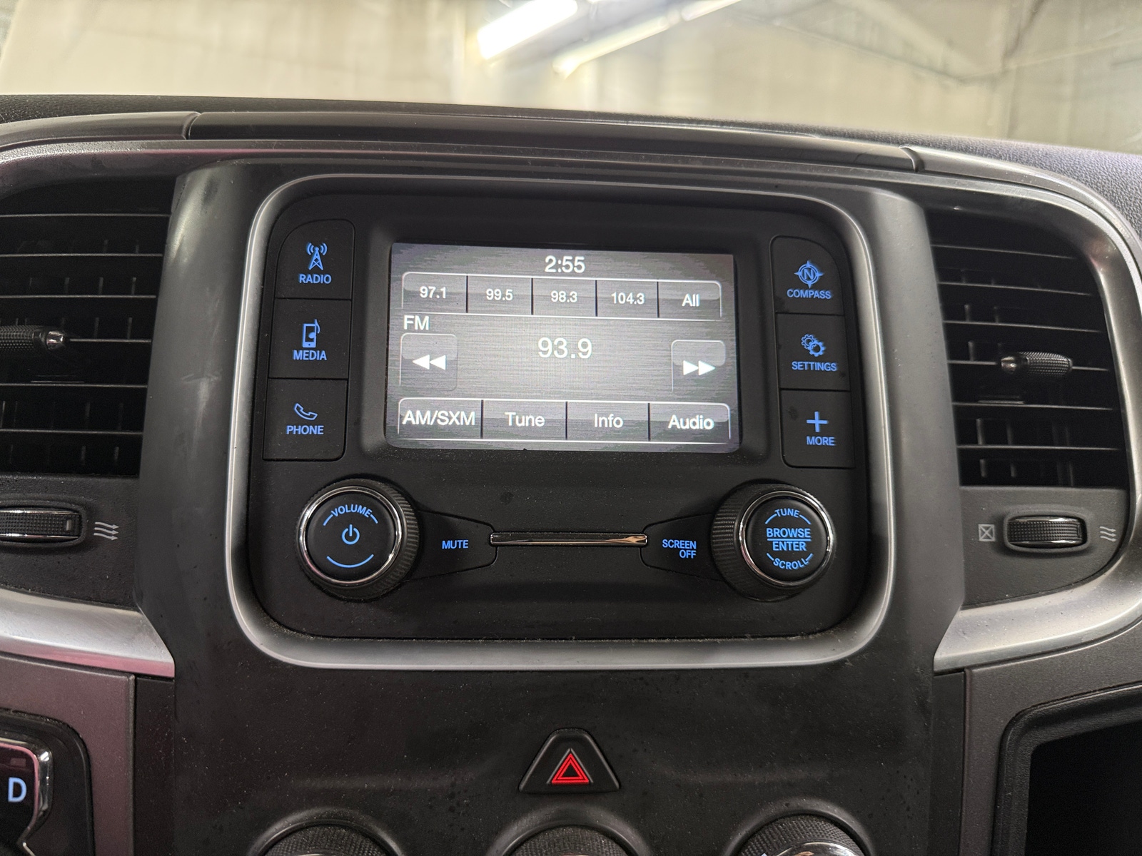 Thumbnail: 2024 RAM 1500 Classic - 4