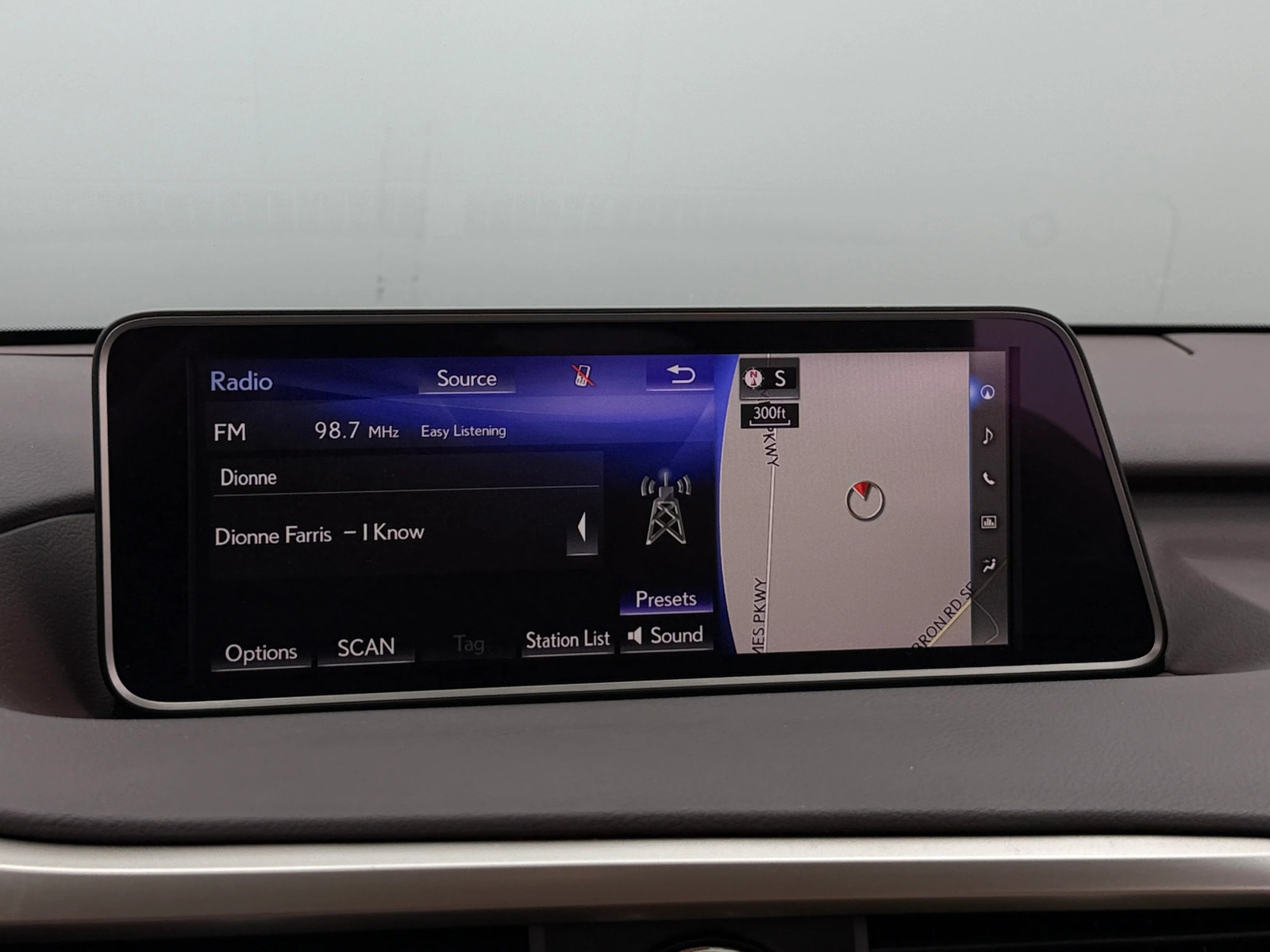 Thumbnail: 2016 Lexus RX - 3