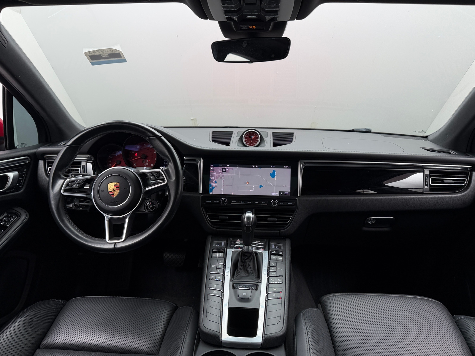Thumbnail: 2019 Porsche Macan - 3