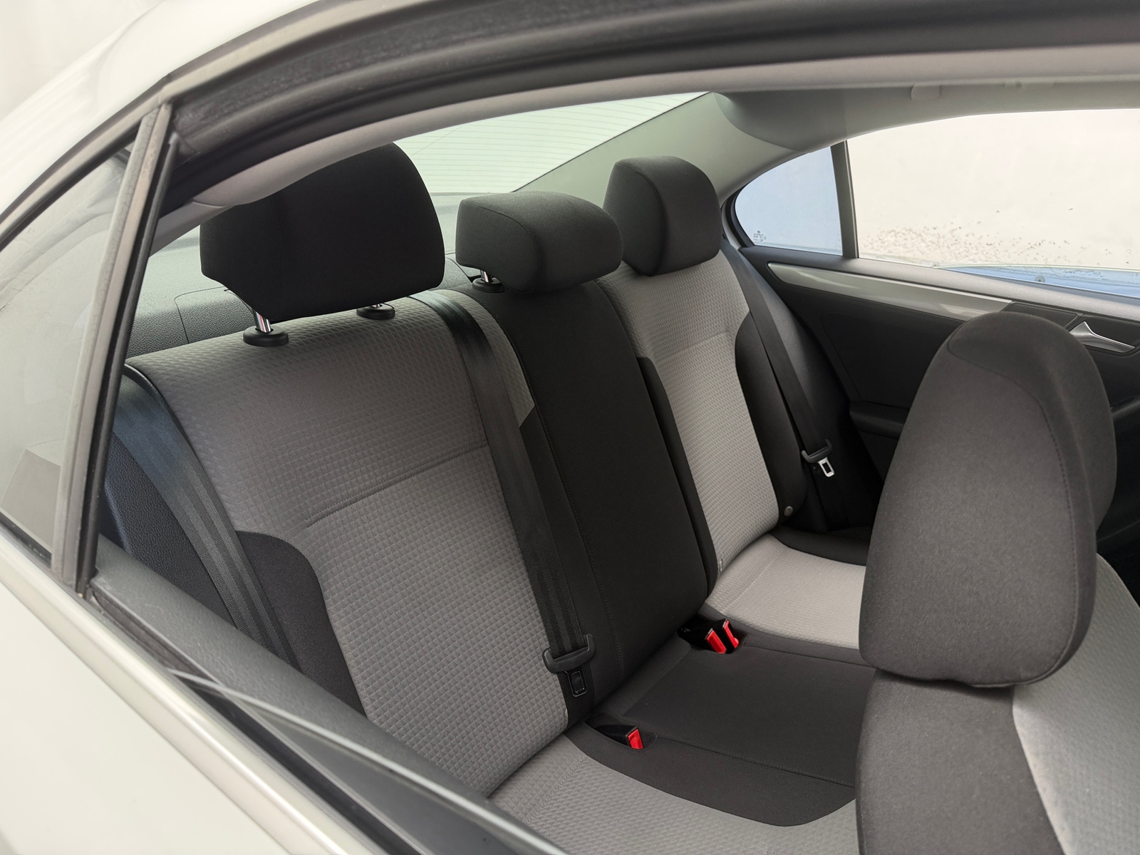 Thumbnail: 2017 Volkswagen Jetta - 6