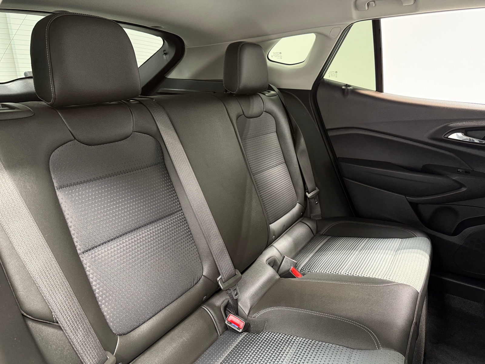 Thumbnail: 2025 Chevrolet Trax - 5