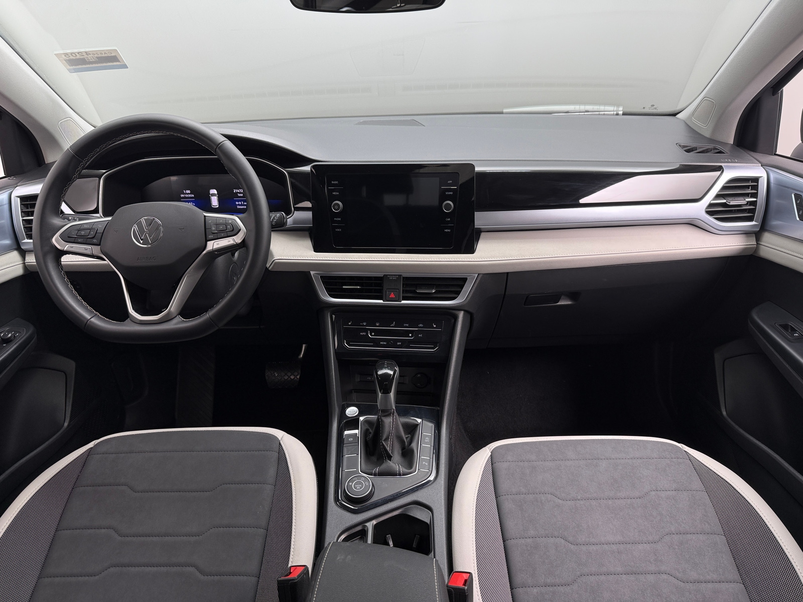 Thumbnail: 2026 Volkswagen Taos - 3