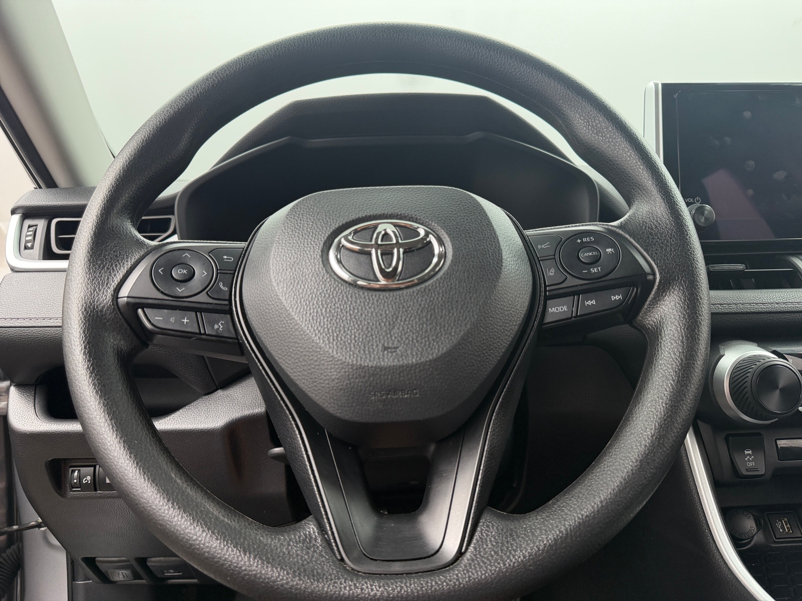 Thumbnail: 2025 Toyota RAV4 - 5
