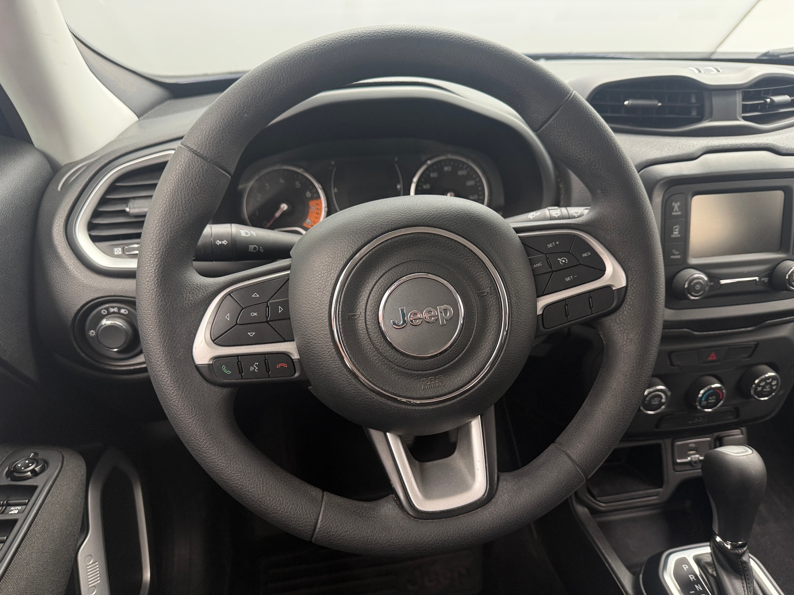 Thumbnail: 2019 Jeep Renegade - 5