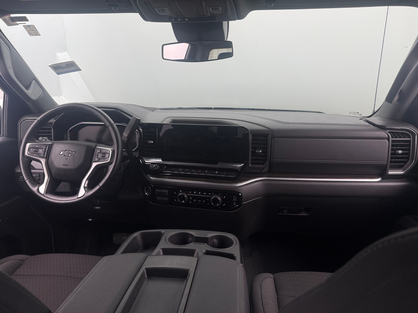 Thumbnail: 2026 Chevrolet Silverado 1500 - 3