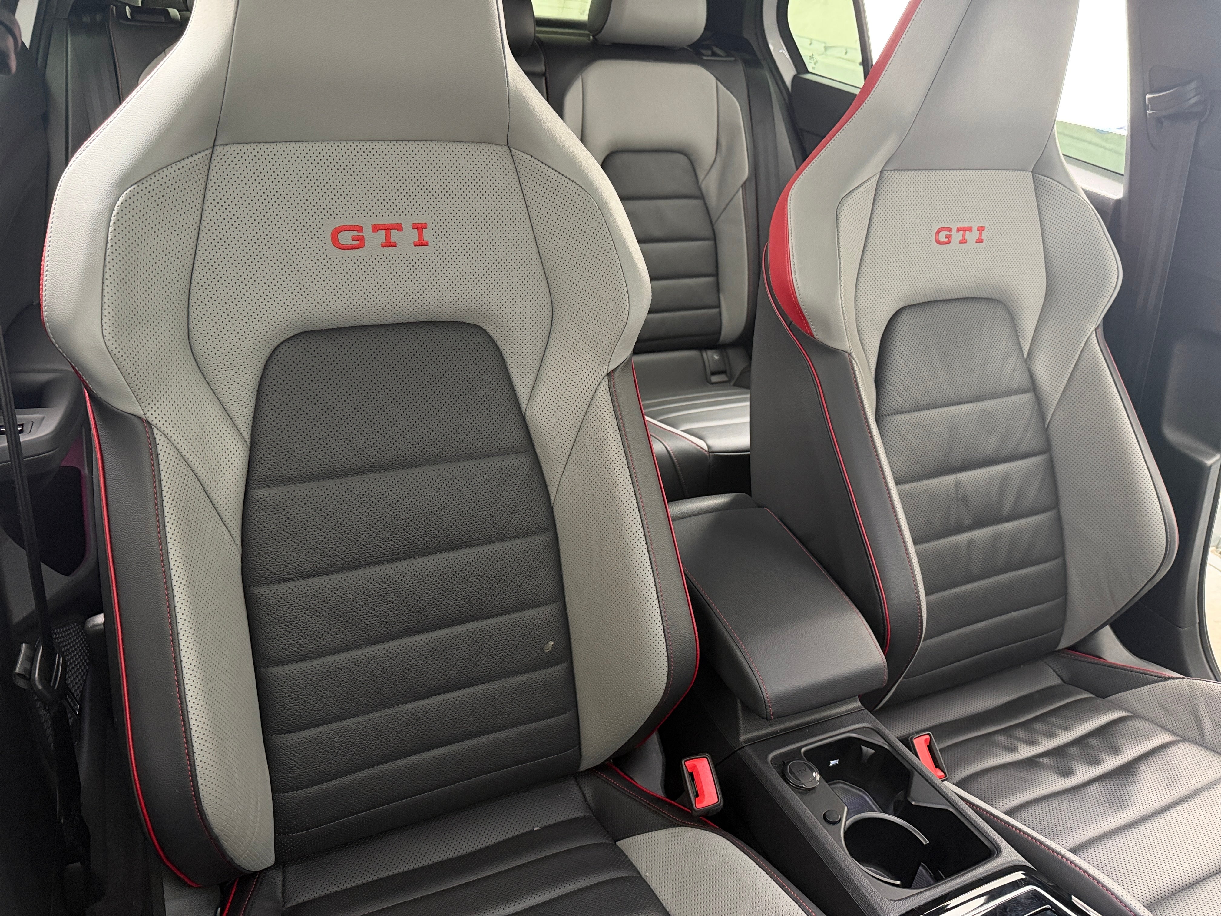 2023 Volkswagen Golf GTI