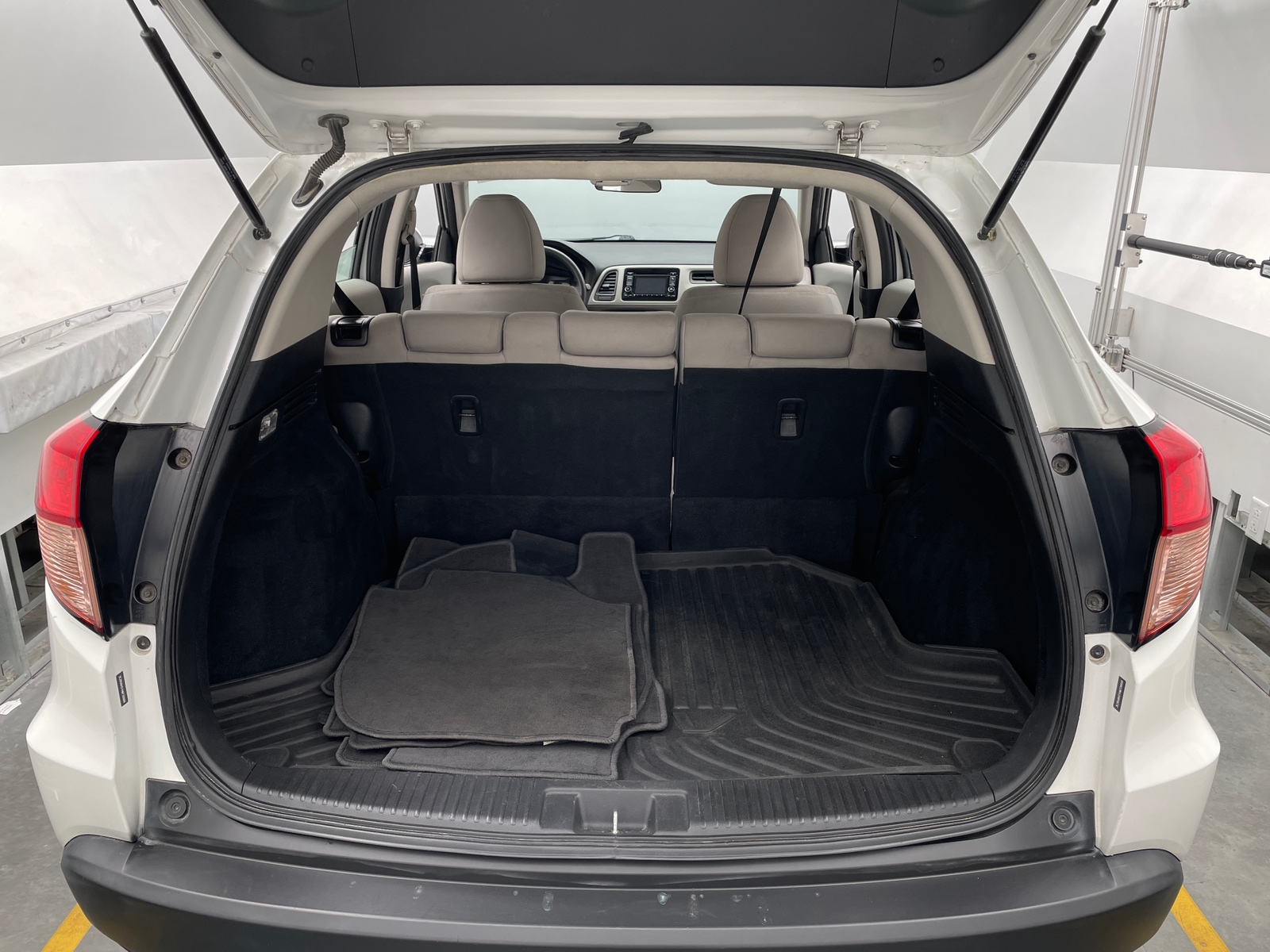 Thumbnail: 2017 Honda HR-V - 7