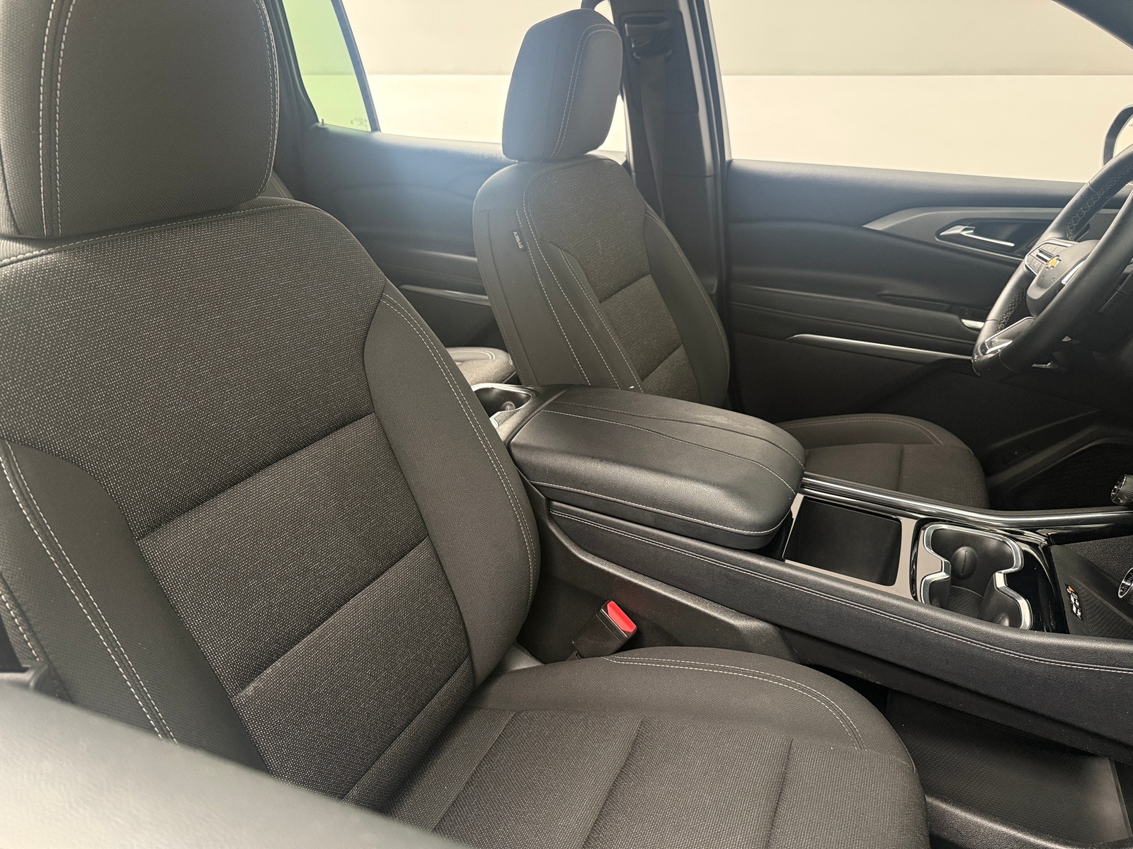 Thumbnail: 2025 Chevrolet Traverse - 2