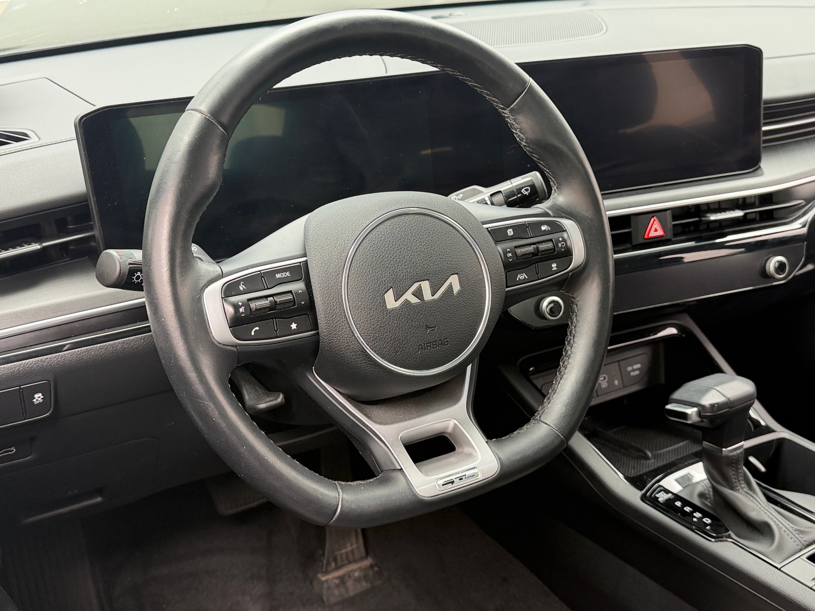 Thumbnail: 2025 Kia K5 - 4
