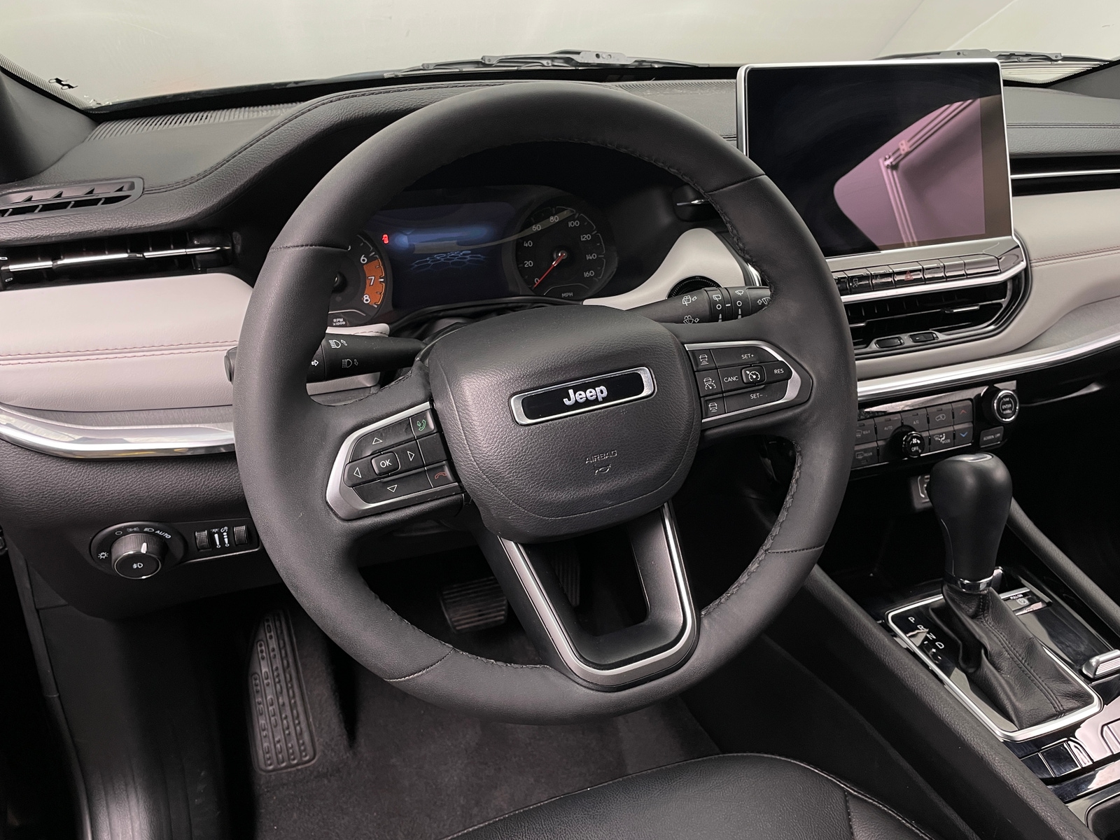 Thumbnail: 2023 Jeep Compass - 4