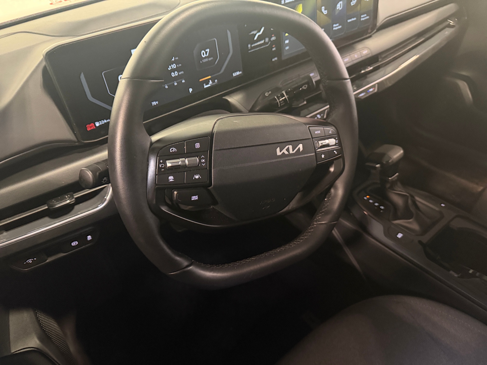 Thumbnail: 2025 Kia K4 - 5