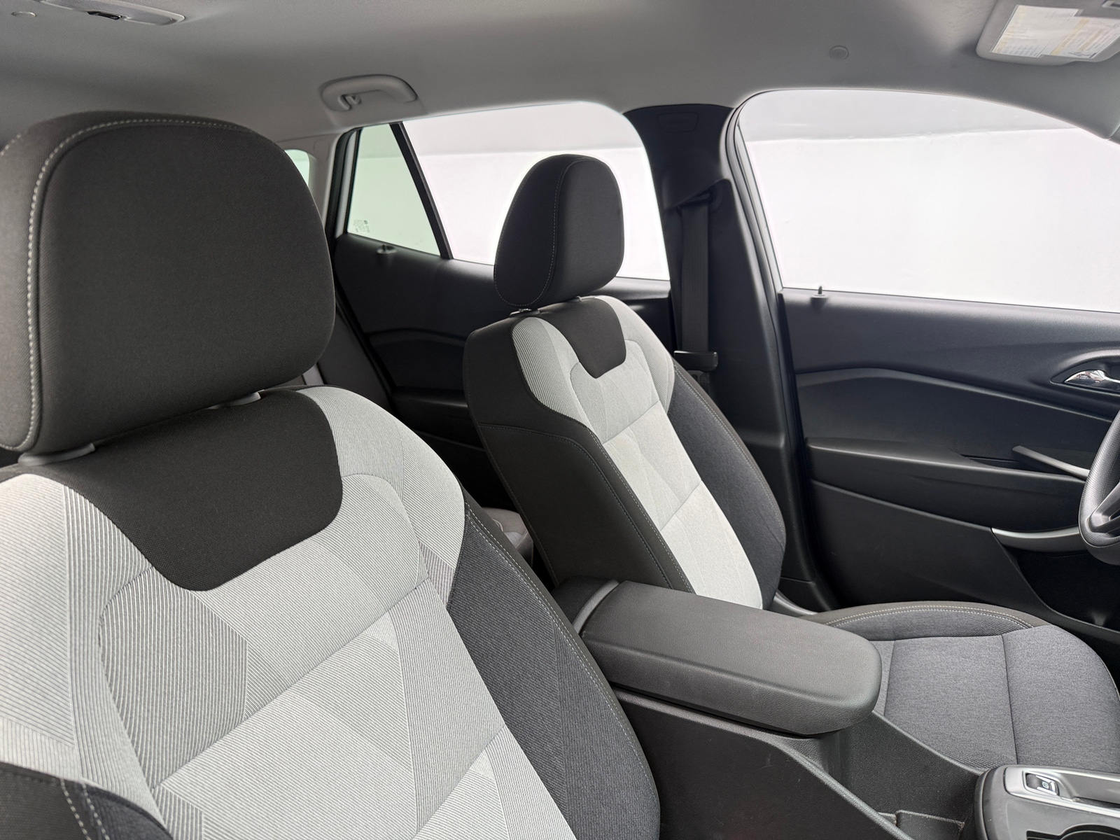 Thumbnail: 2024 Chevrolet Trax - 2