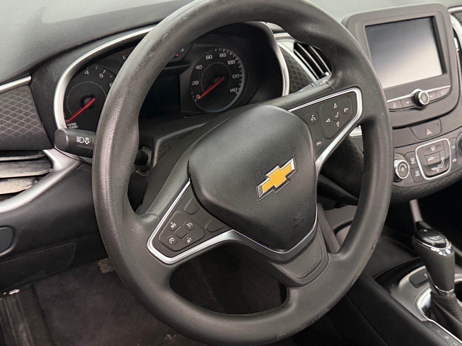 Thumbnail: 2018 Chevrolet Malibu - 5