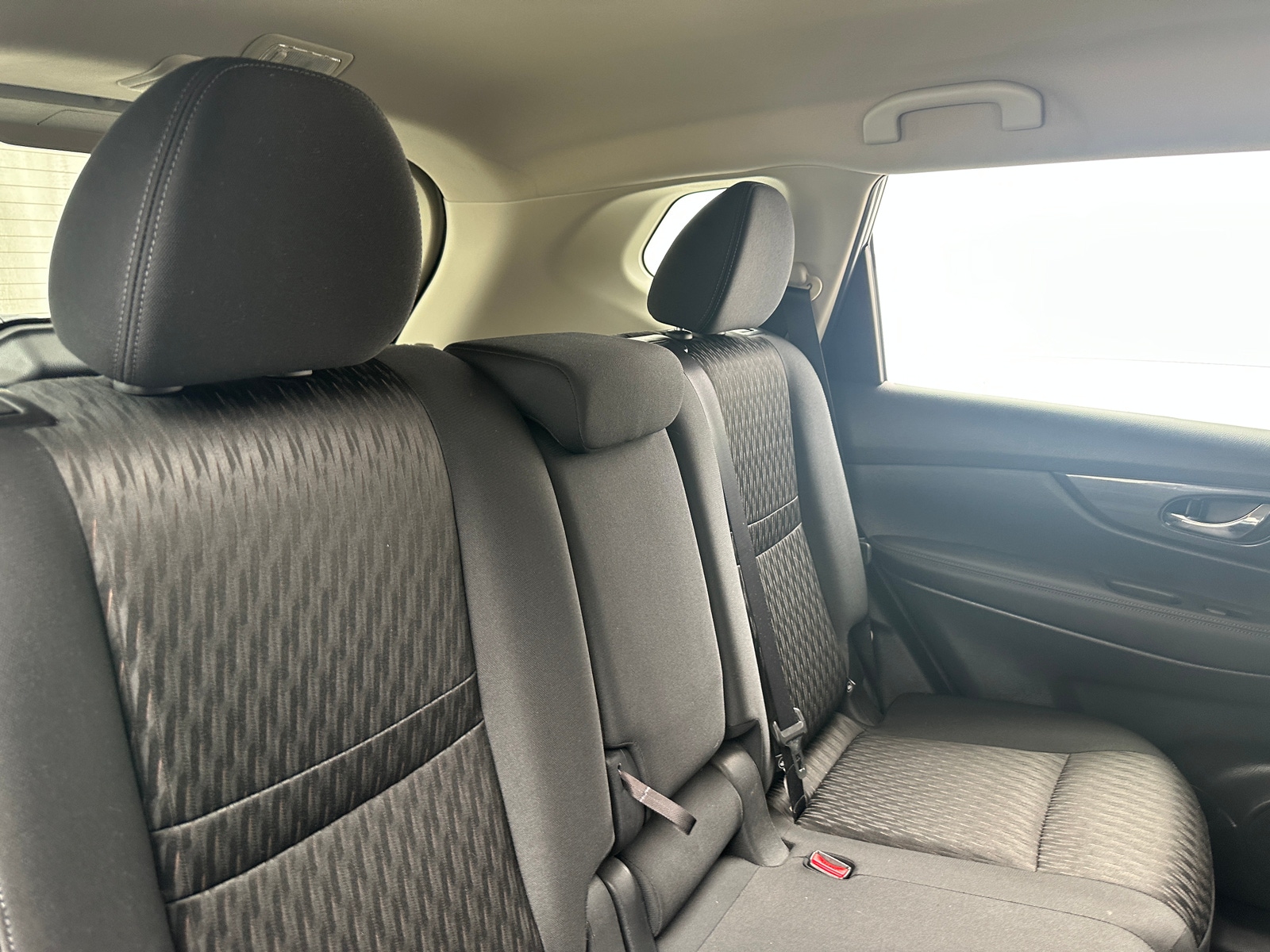 Thumbnail: 2017 Nissan Rogue - 6