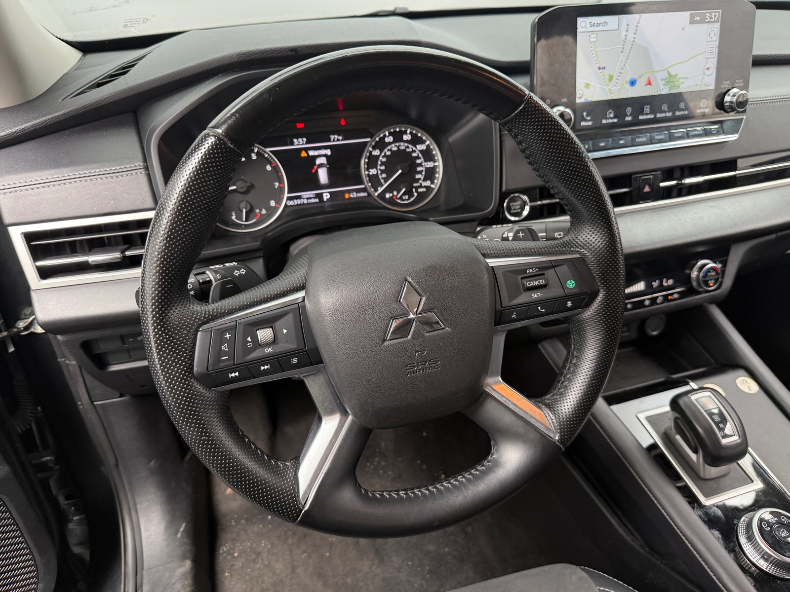 Thumbnail: 2024 Mitsubishi Outlander - 4