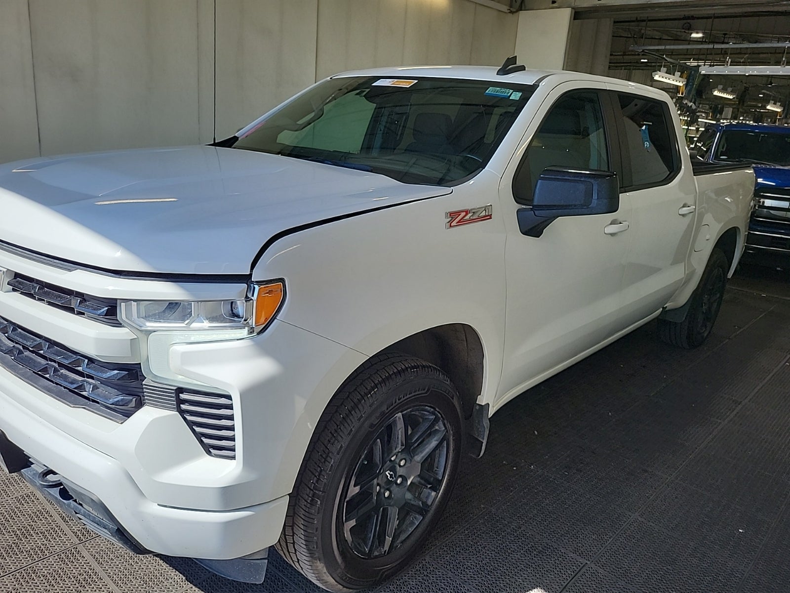 2022 Chevrolet Silverado 1500 4WD Crew Cab 147" RST