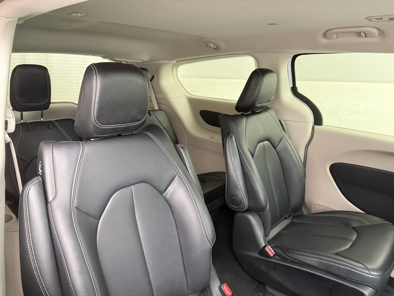 Thumbnail: 2024 Chrysler Pacifica - 5