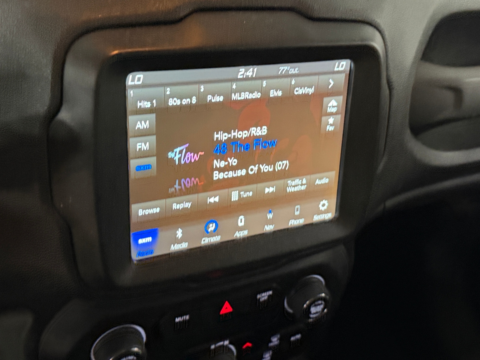 Thumbnail: 2019 Jeep Renegade - 4