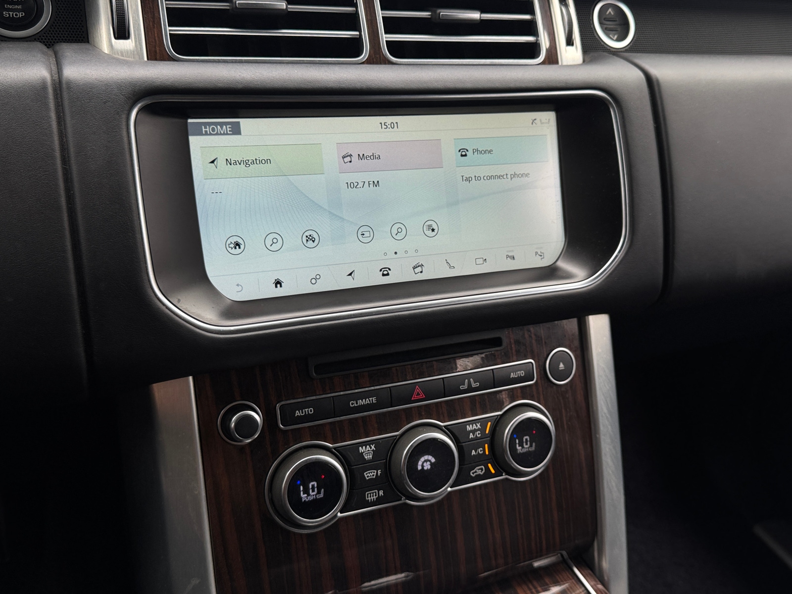Thumbnail: 2017 Land Rover Range Rover - 3