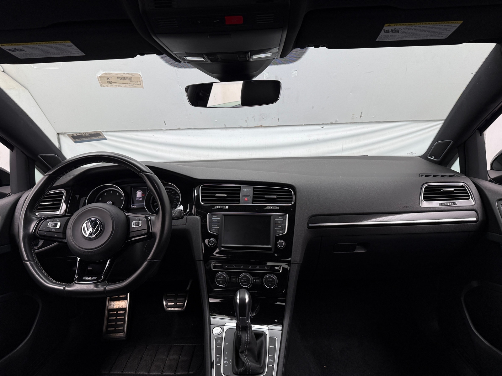 Thumbnail: 2017 Volkswagen Golf - 2